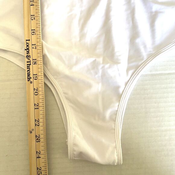 NWT Davis Bridal White Wife of the Party Swimsuit Cup Padding Chic Fun Sz M - Picture 8 of 12